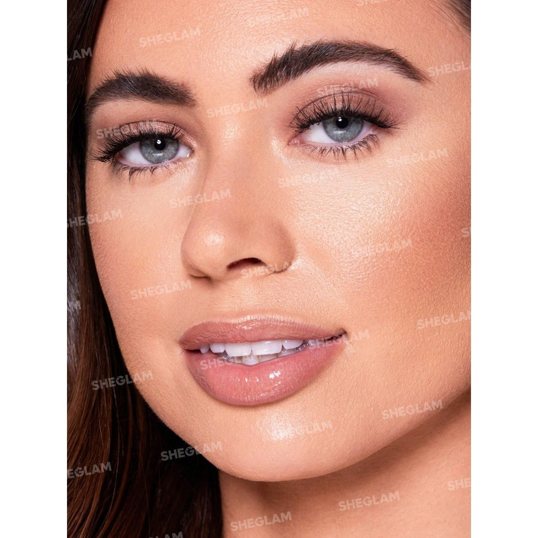 SHEGLAM Skinfinite Feuchtigkeitsspendende Foundation-Sand